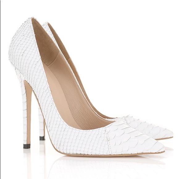 WHITE SNAKESKIN PUMPS - Picture 2 of 3